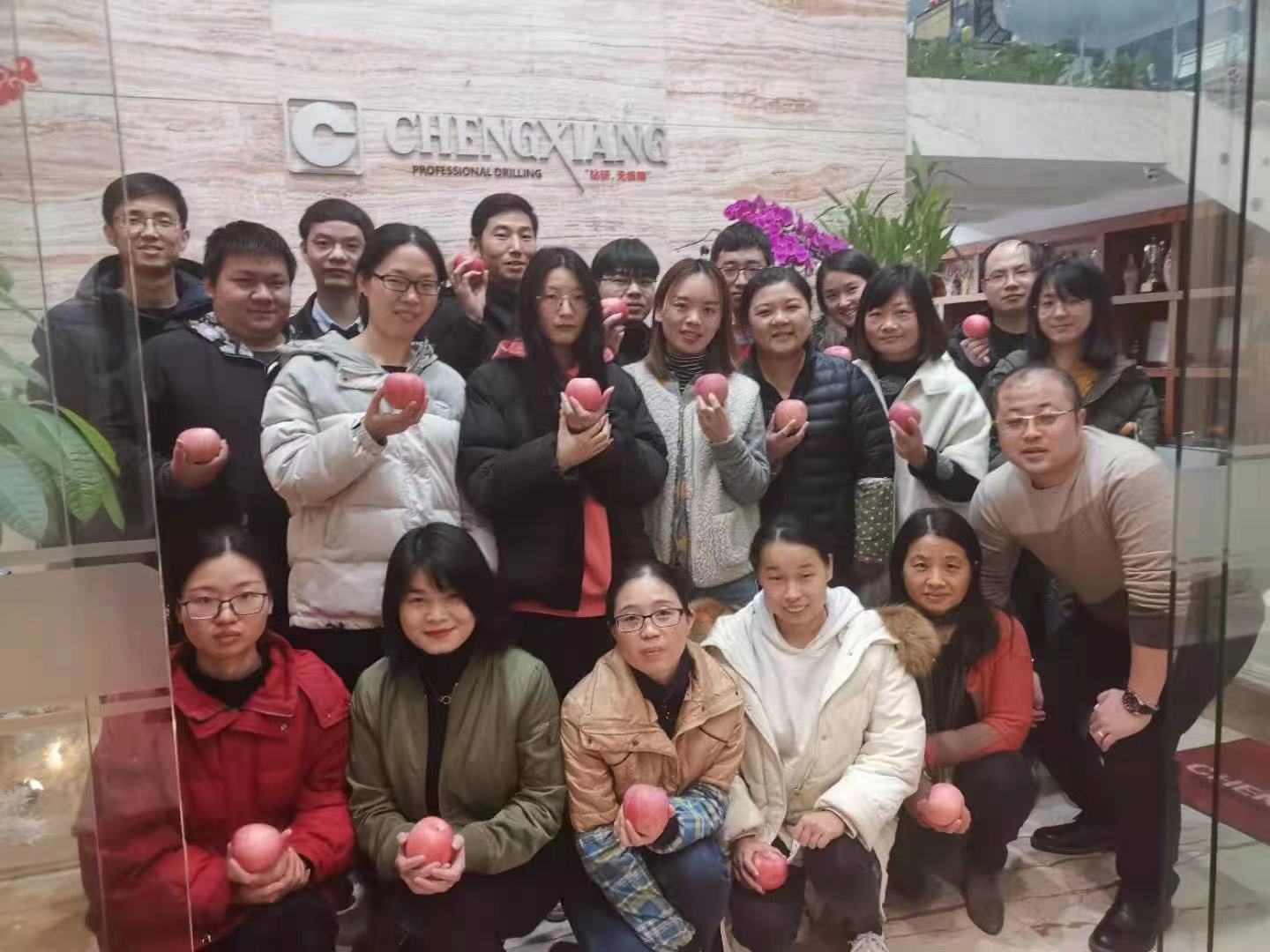 風勁帆滿圖新志，砥礪奮進正此時